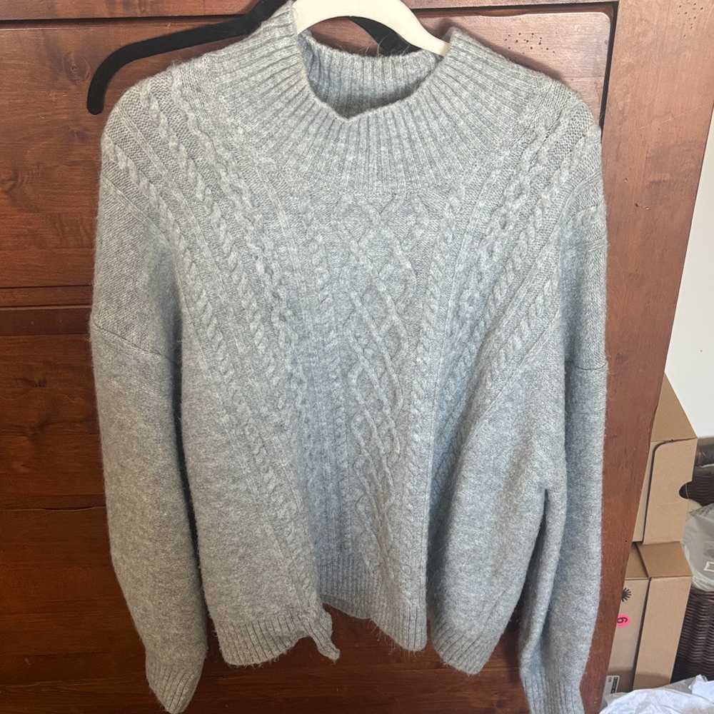Gap Heather Gray Cable Knit Pullover - image 1